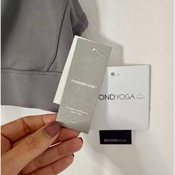 NWT Beyond Yoga POWERBEYOND™ Strive Long Line Bra in Iron Grey sz. S - Picture 2 of 6